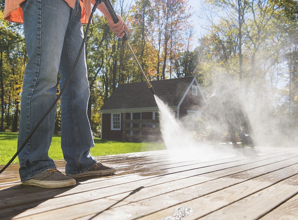 THE ADVANTAGES OF POWER-WASHING A DECK